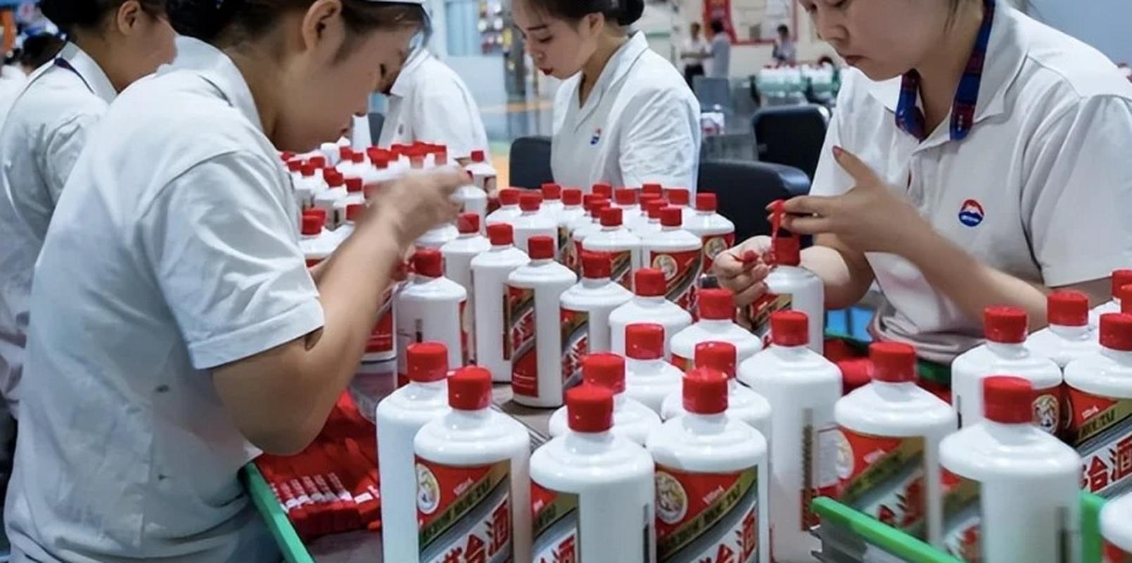 茅台新董事长张德芹不当网红,"三把火"怎么烧?