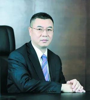 广发基金新篇章葛长伟接任董事长，引领未来发展方向