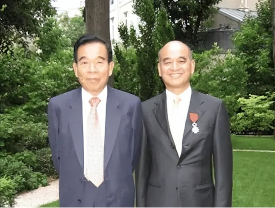 周大福停工搬厂，千亿豪门也遇到坎了