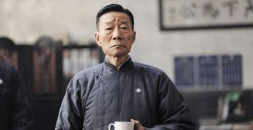 李嘉诚华人商界的传奇巨擘