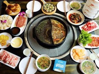 餐饮降价潮下，海底捞太二酸菜鱼等竞相加码外卖卫星店是个好生意吗？